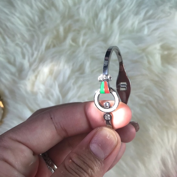 Gold silver or rose gold bangle bracelet - Picture 4 of 8